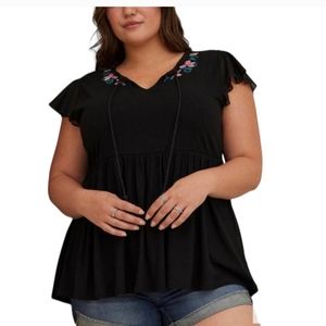 TORRID SHORT SLEEVE BLACK TOP- SIZE 2